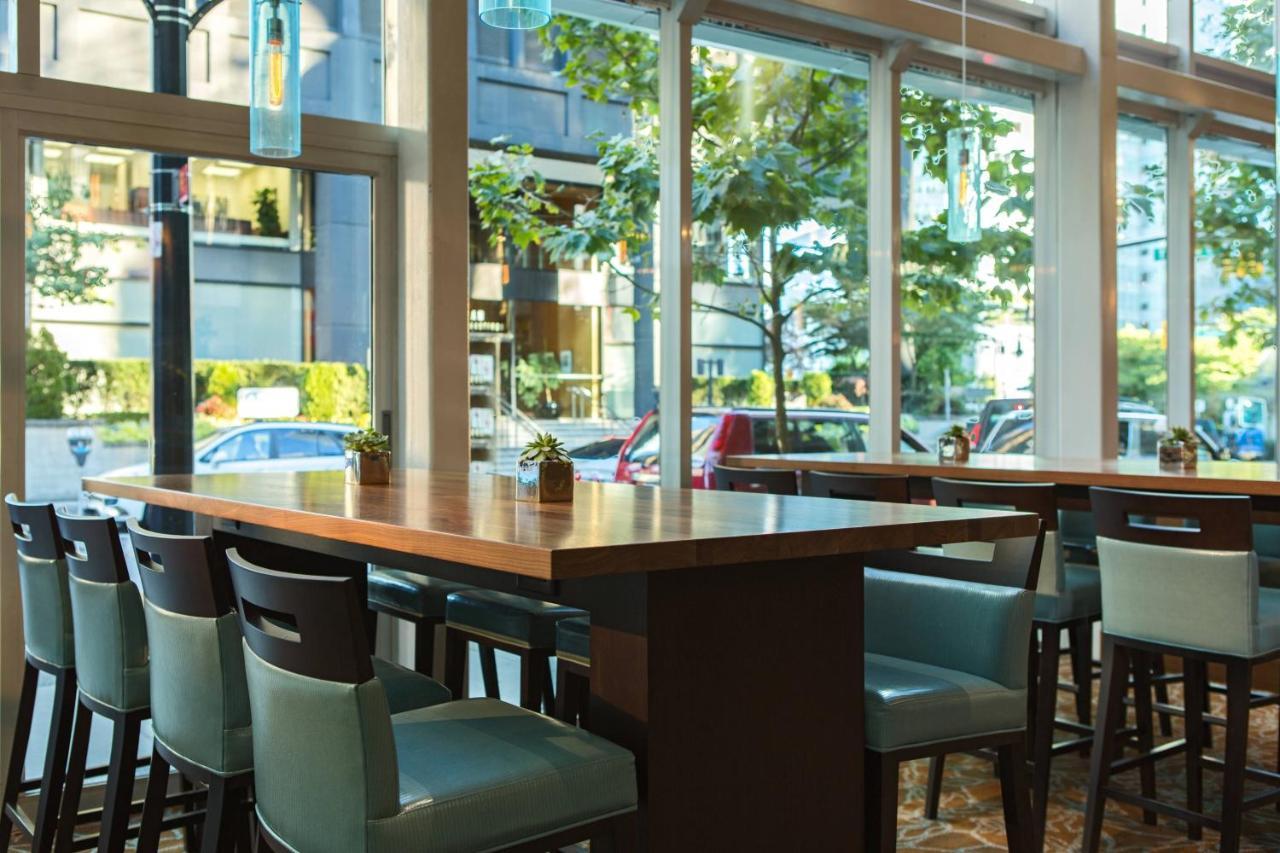 Vancouver Marriott Pinnacle Downtown Hotel Экстерьер фото