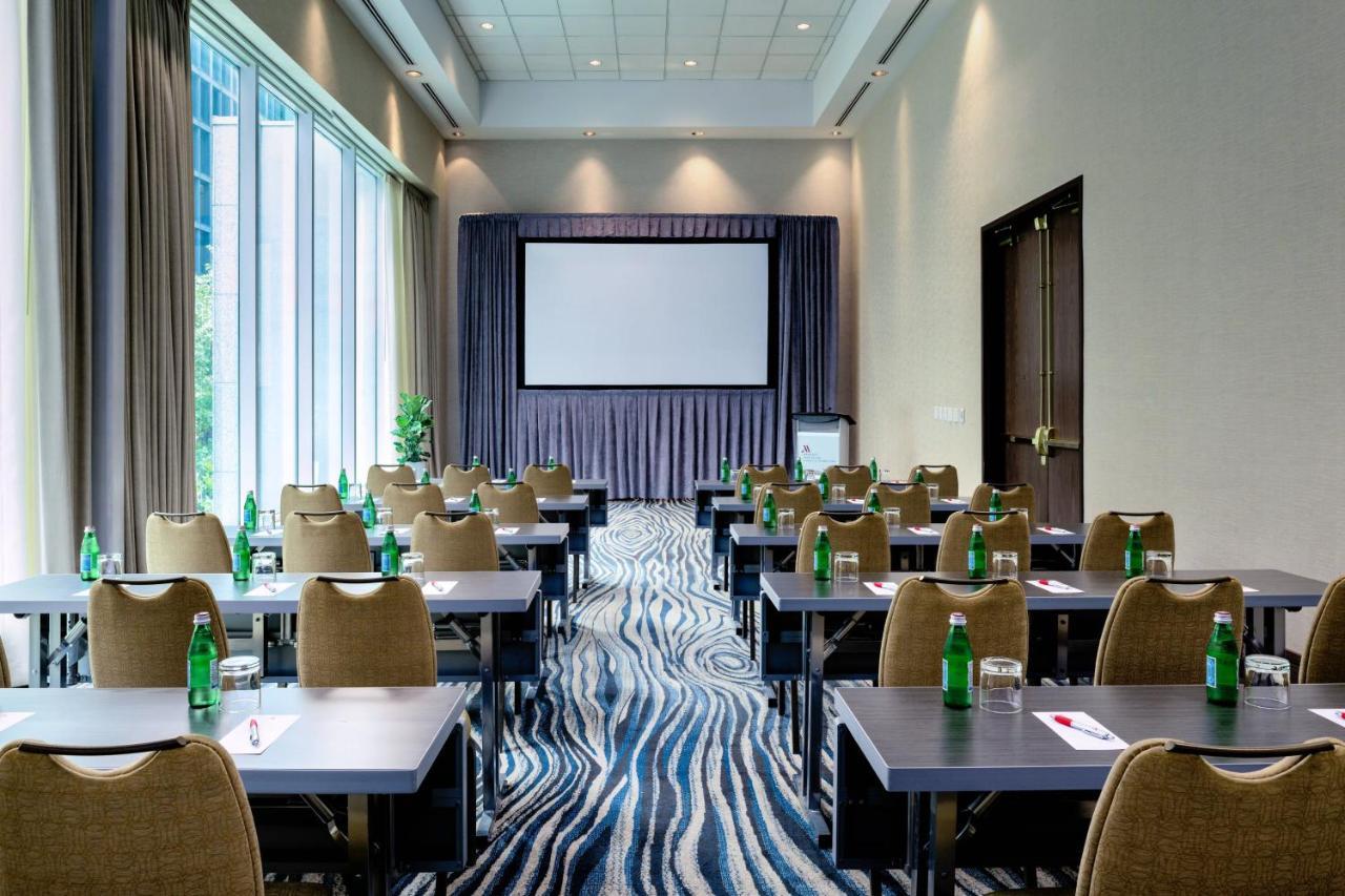 Vancouver Marriott Pinnacle Downtown Hotel Экстерьер фото