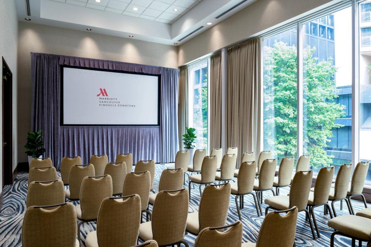 Vancouver Marriott Pinnacle Downtown Hotel Экстерьер фото