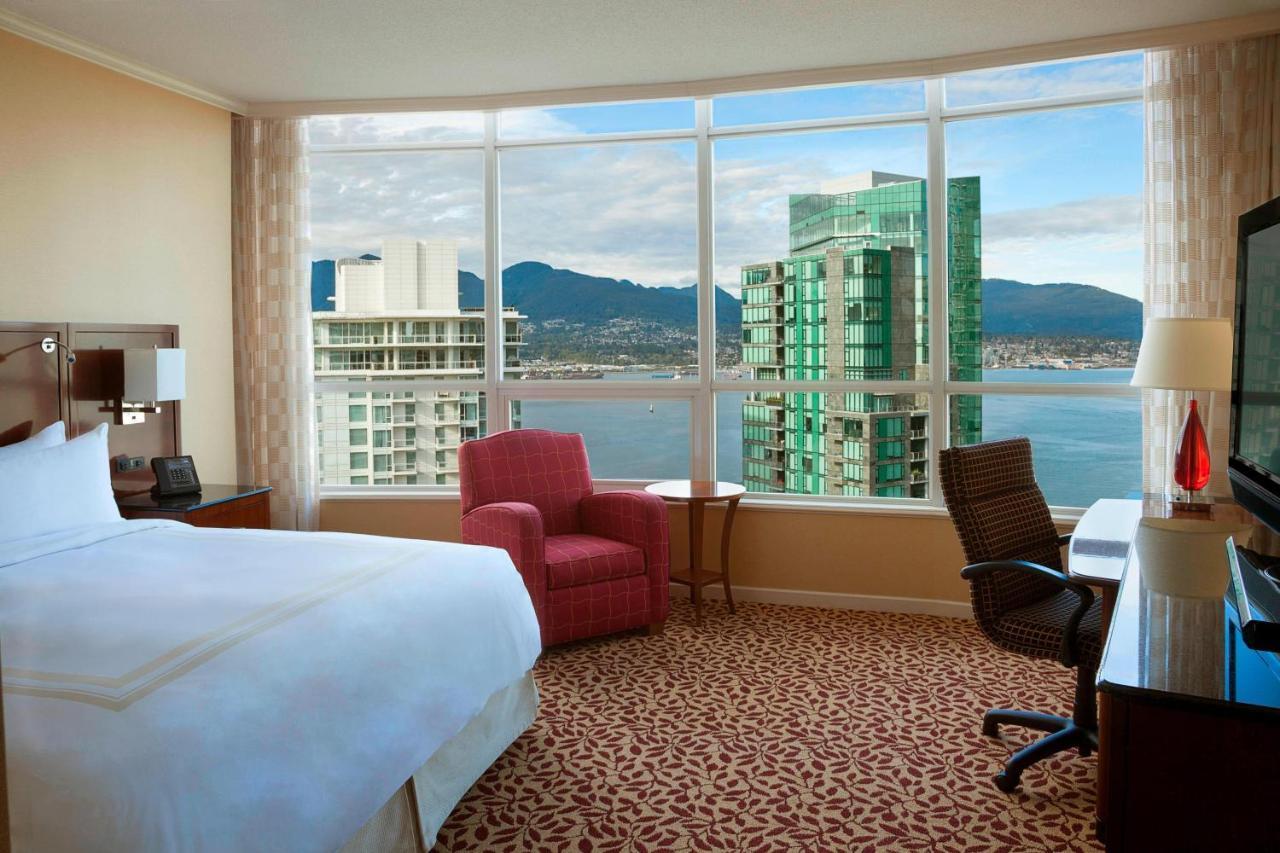 Vancouver Marriott Pinnacle Downtown Hotel Экстерьер фото